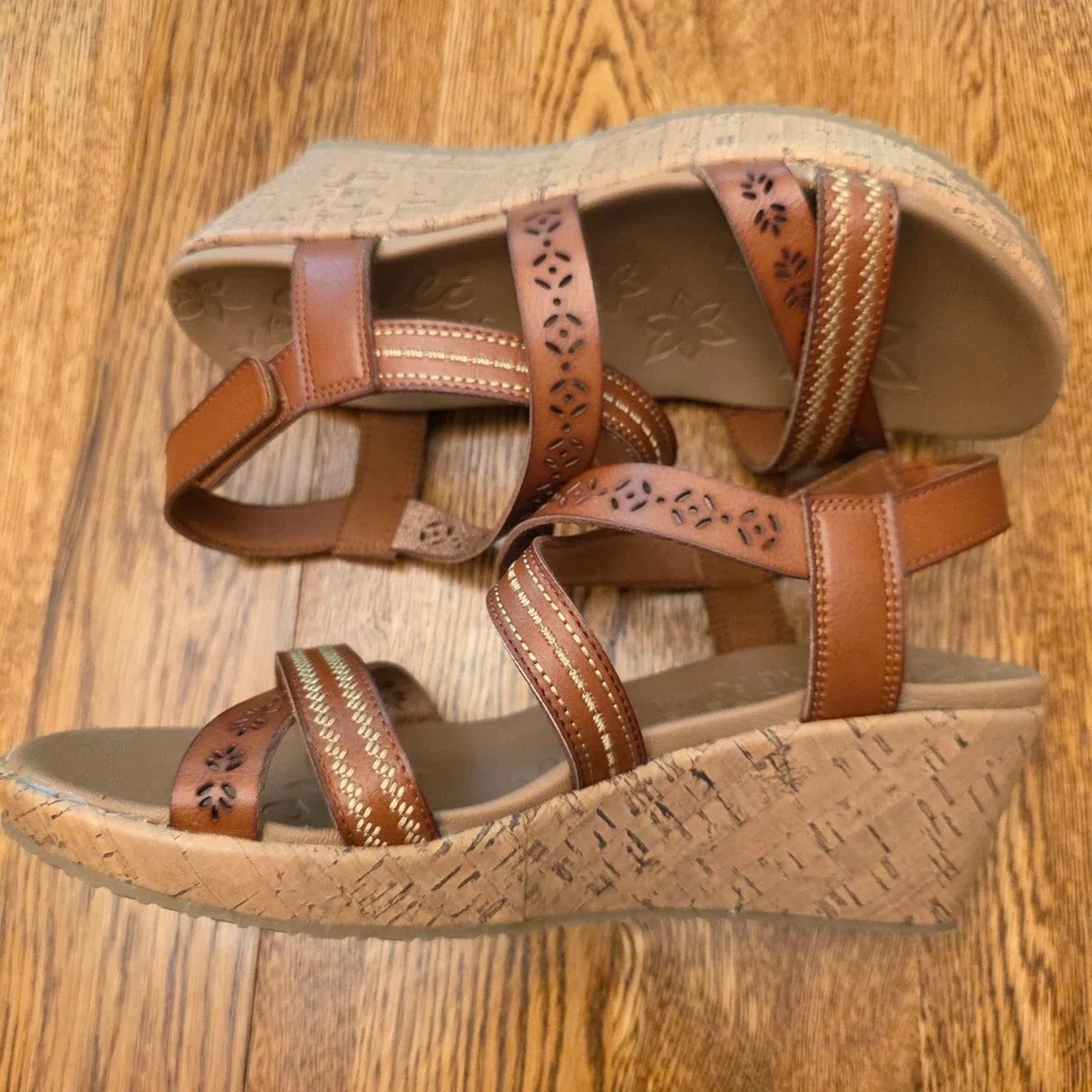 Skechers Cali Beverly Brown Strappy Wedge Sandals Luxe Foam Floral Womens 9
